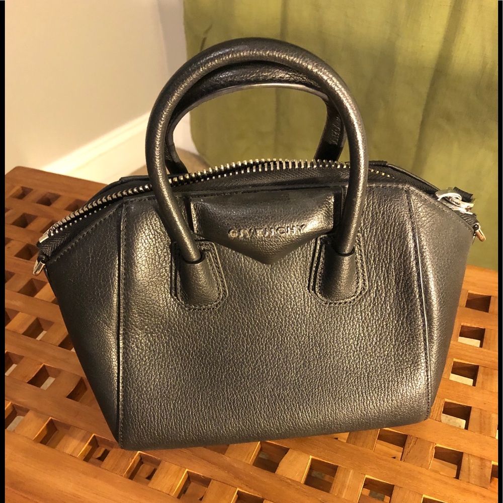 Black Mimi satchel